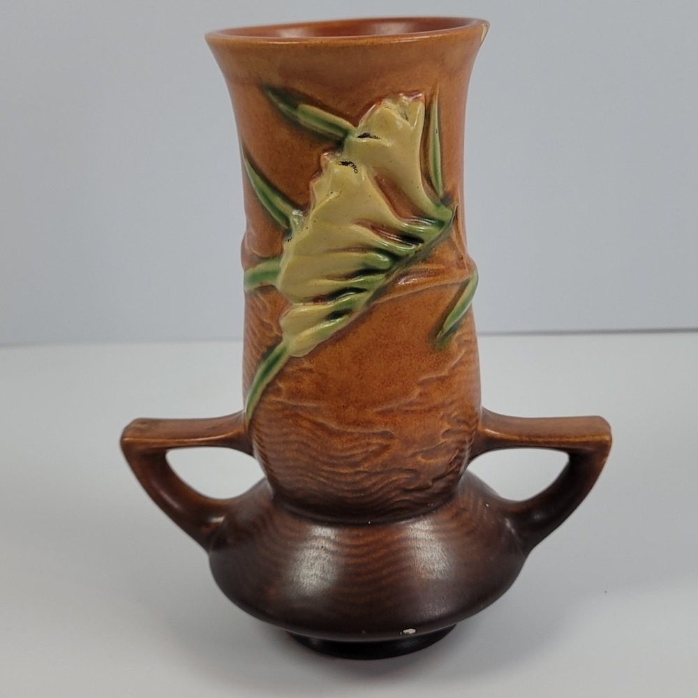 Roseville Pottery Freesia Terra Cotta Brown Dual Handle Vase 119-7 Vintage 7"